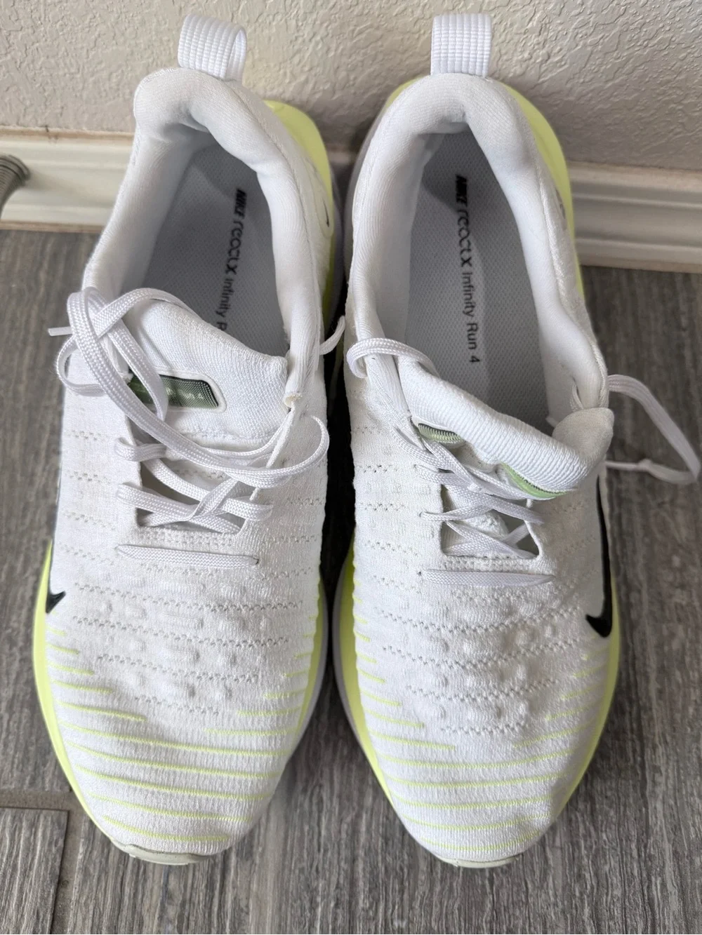 Nike Men’s White & Neon Yellow Athletic Running Shoes
